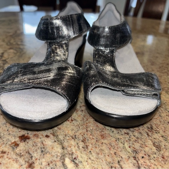Alegria Sandals excellent condition! - Picture 8 of 9